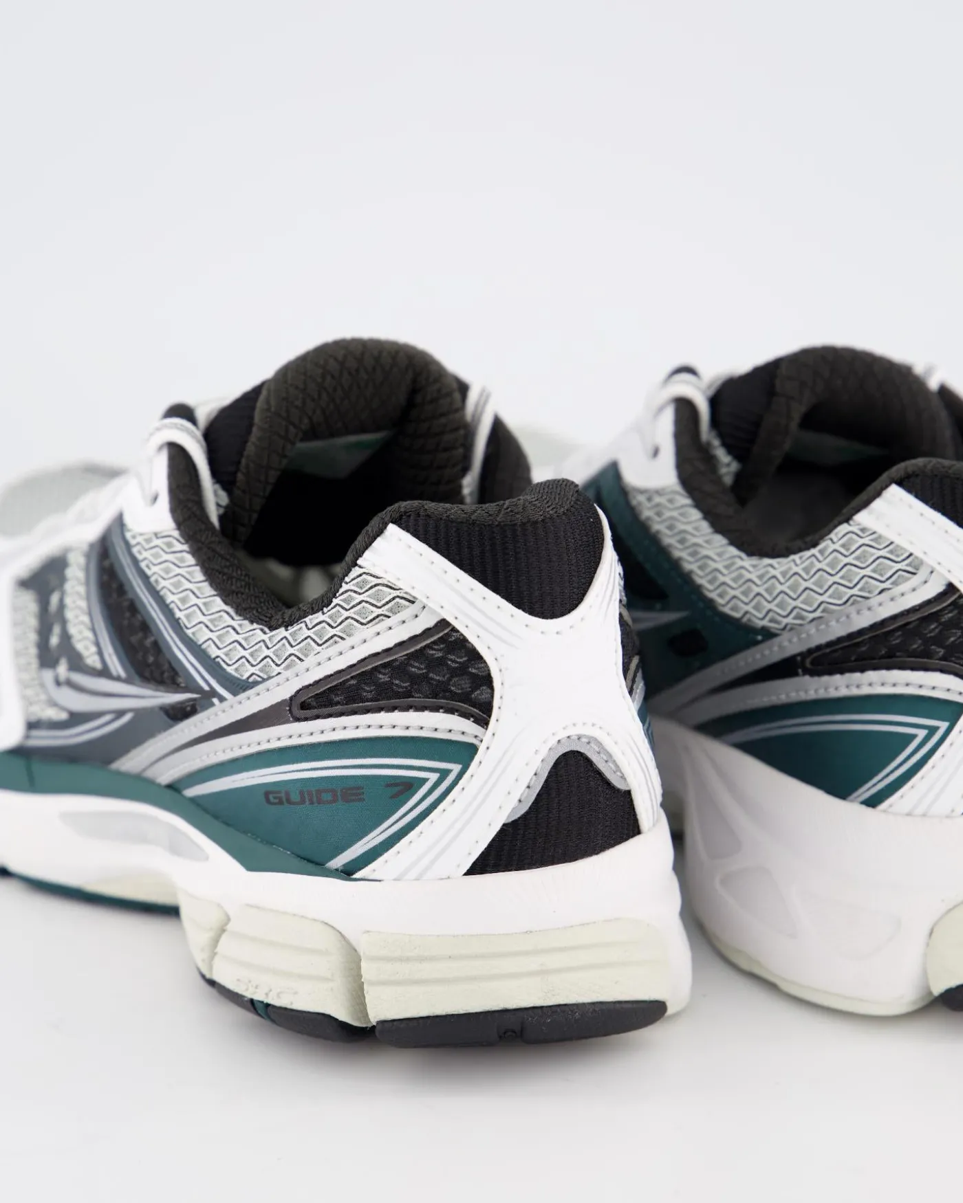 Dames Progrid Guide 7 Sneaker Wit