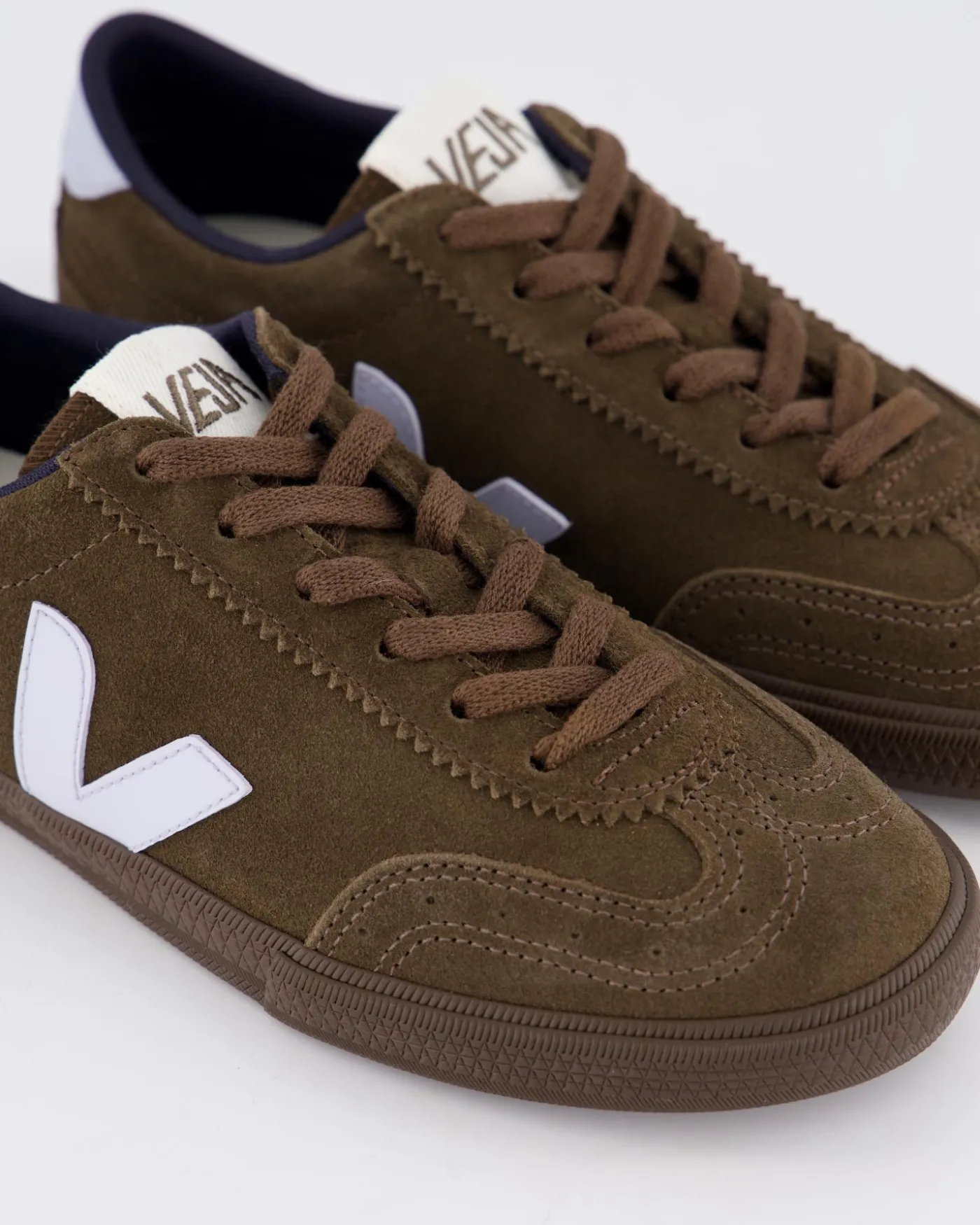 Dames Volley Suede Sneaker Bruin